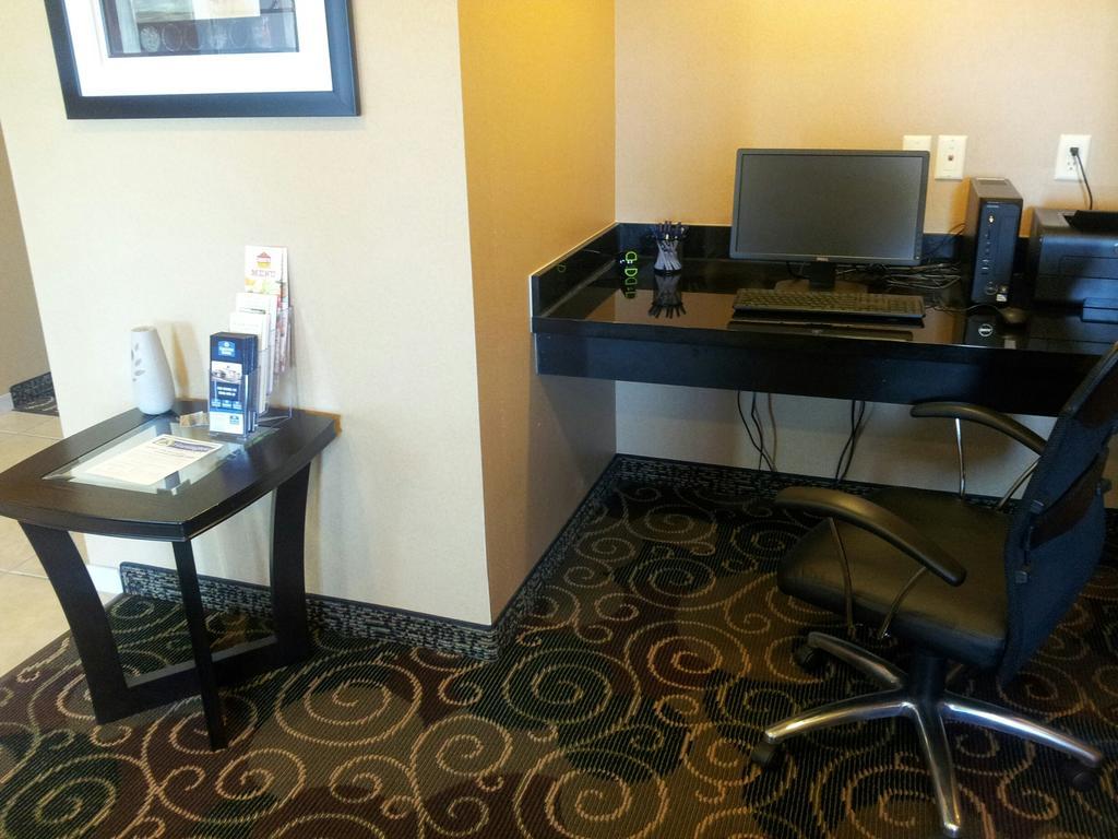 Cobblestone Inn & Suites - Hartington Ngoại thất bức ảnh