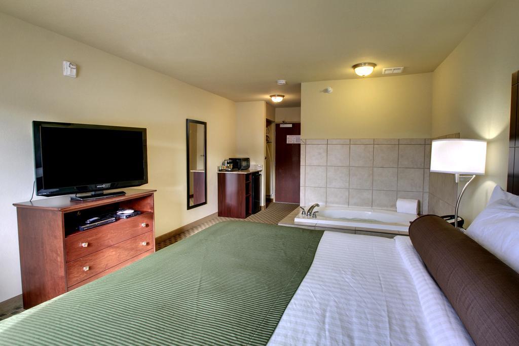 Cobblestone Inn & Suites - Hartington Ngoại thất bức ảnh