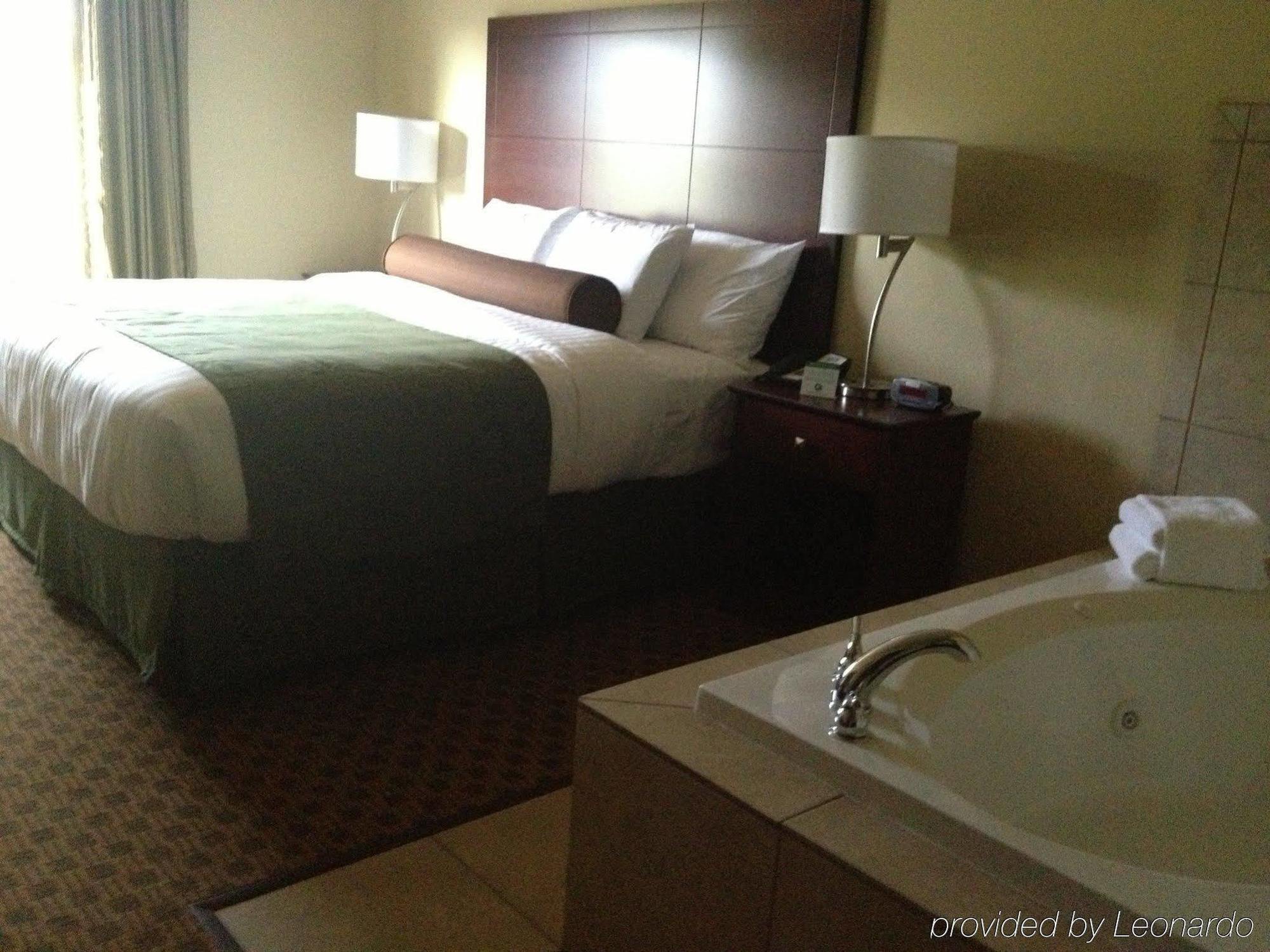 Cobblestone Inn & Suites - Hartington Ngoại thất bức ảnh