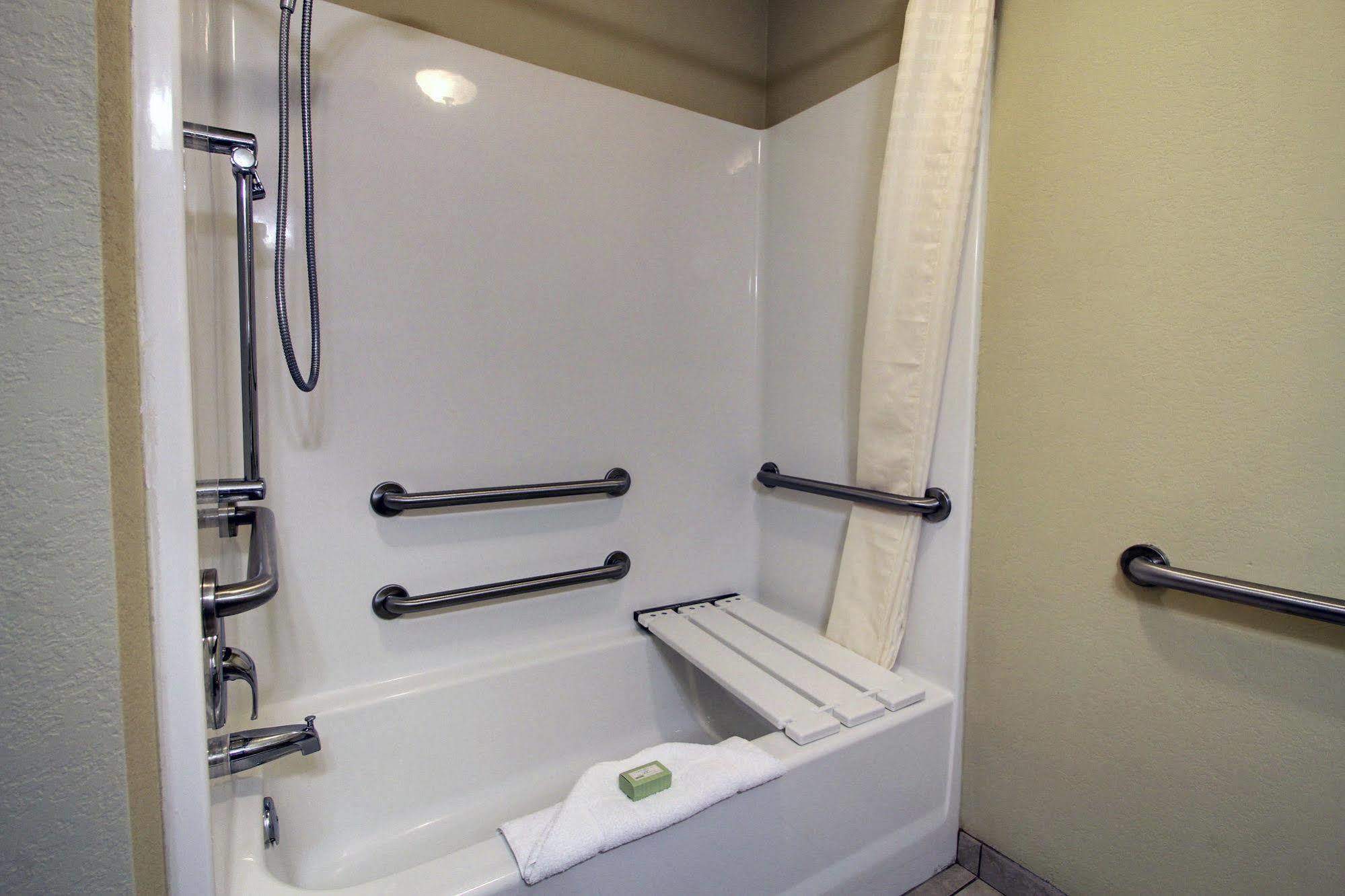 Cobblestone Inn & Suites - Hartington Ngoại thất bức ảnh